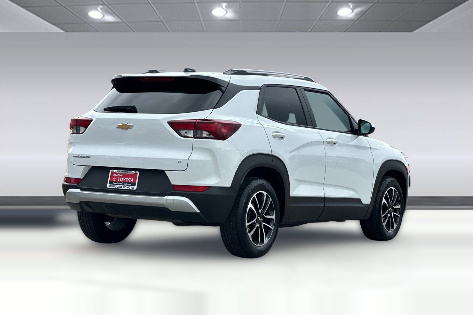 Used 2025 Chevrolet TrailBlazer LT image 3