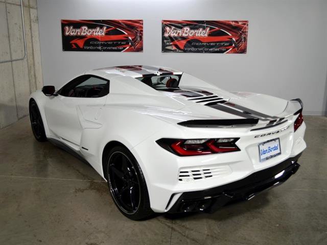 New 2025 Chevrolet Corvette E-Ray w/ Battery Protection Package image 5