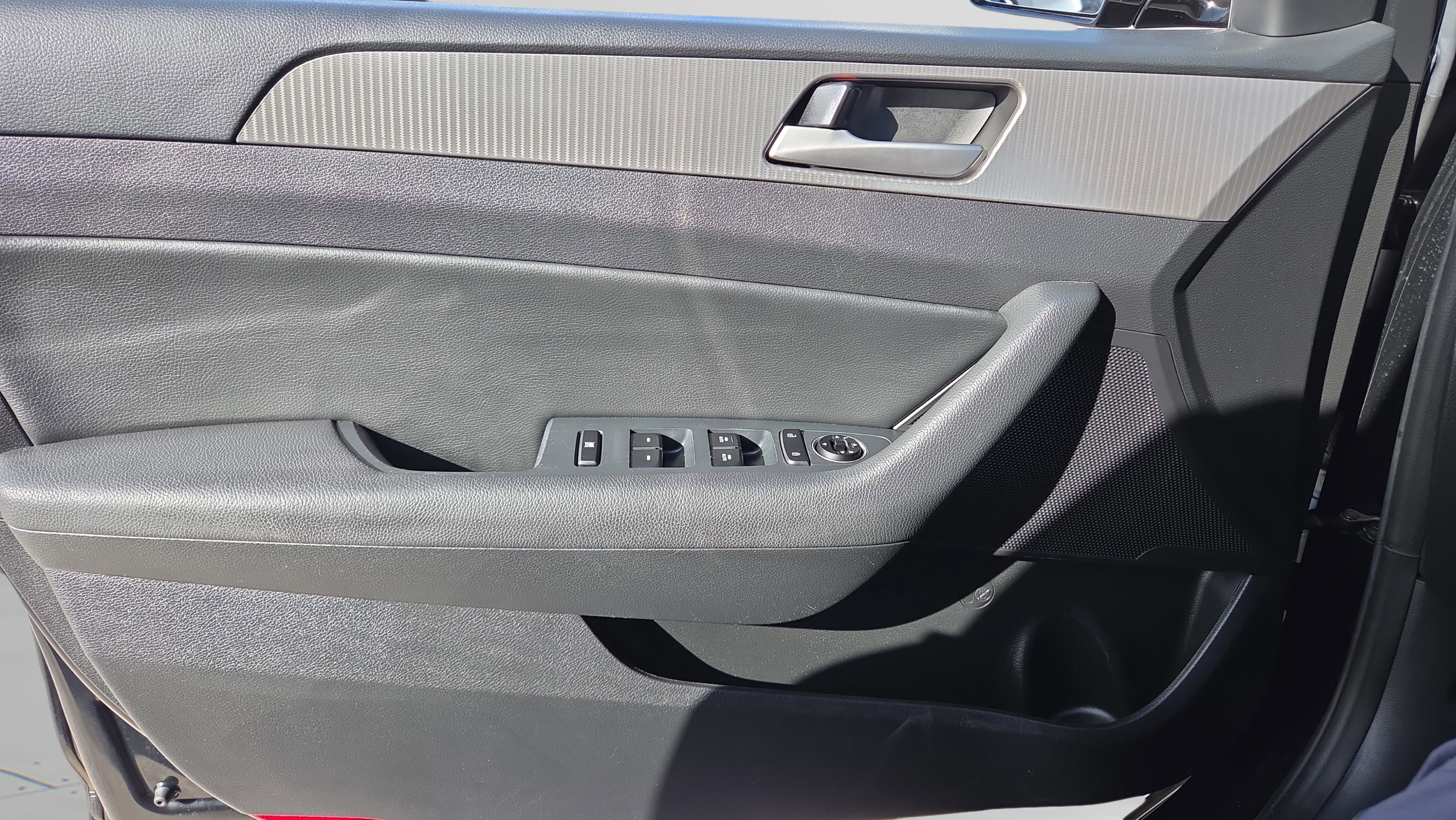 Used 2019 Hyundai Sonata Sport w/ Tech Package 03 FWD image 34