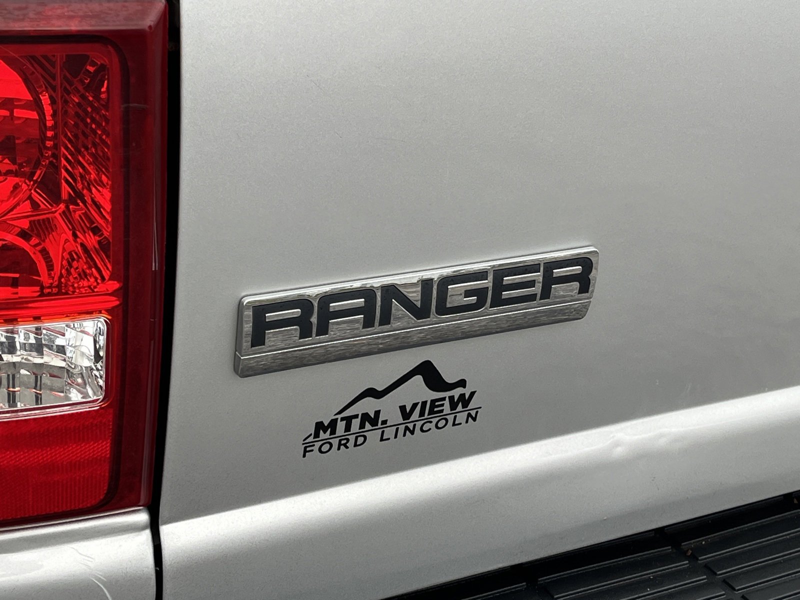 Used 2010 Ford Ranger XL image 16