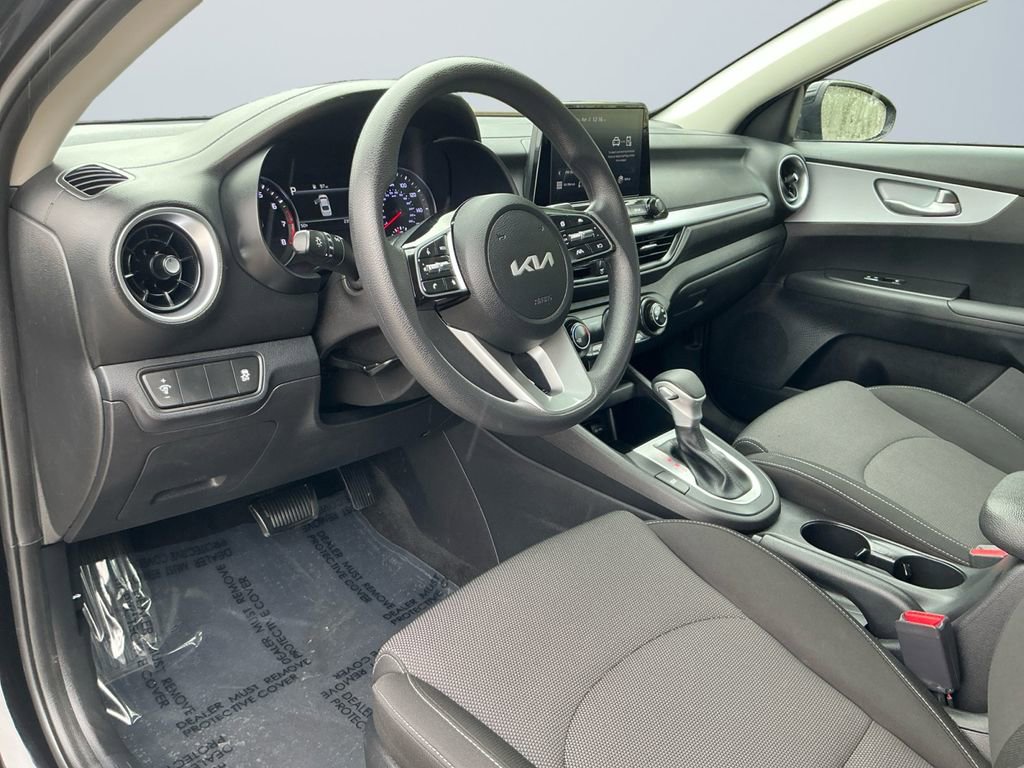 Used 2023 Kia Forte LXS image 11
