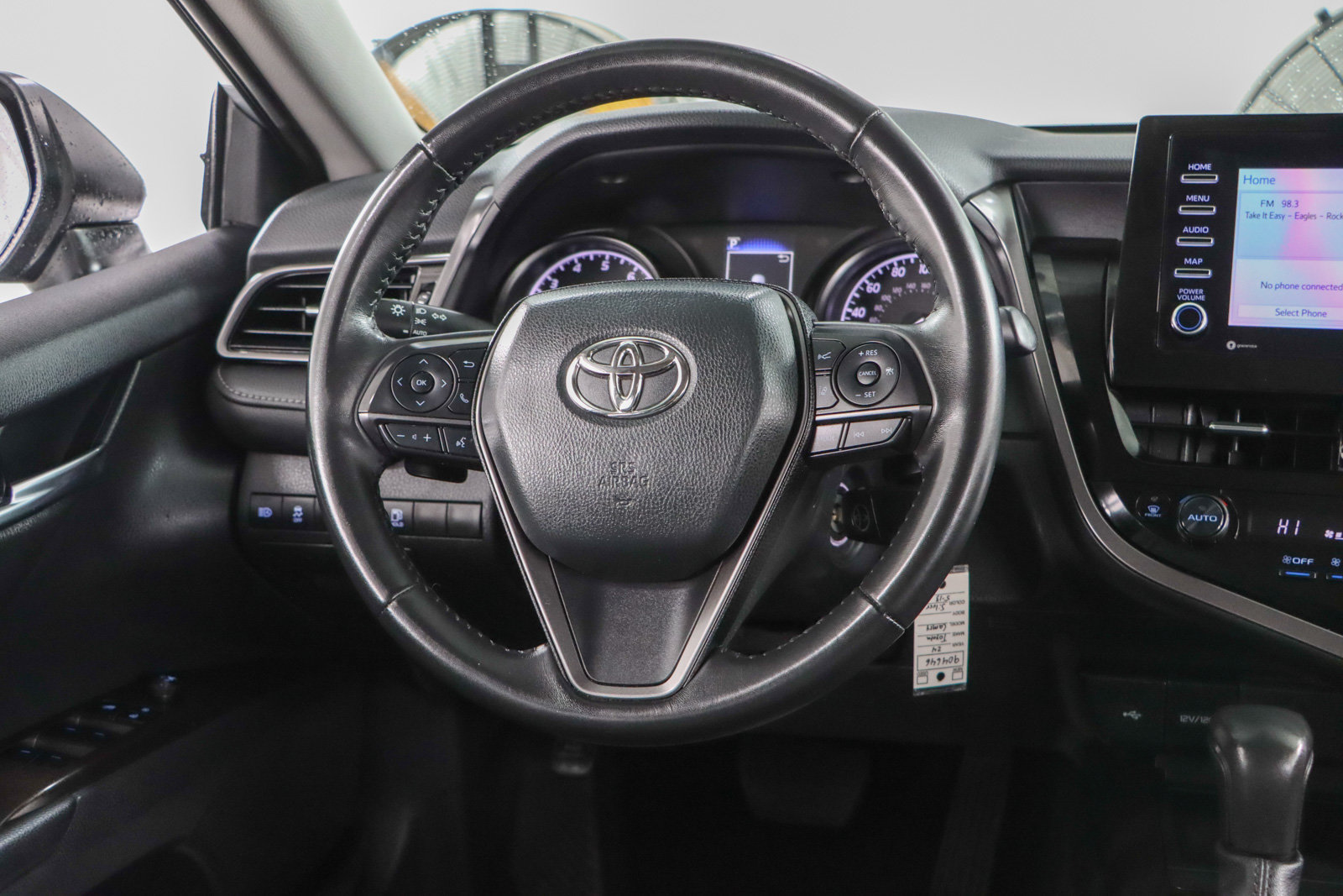 Used 2024 Toyota Camry SE FWD image 12