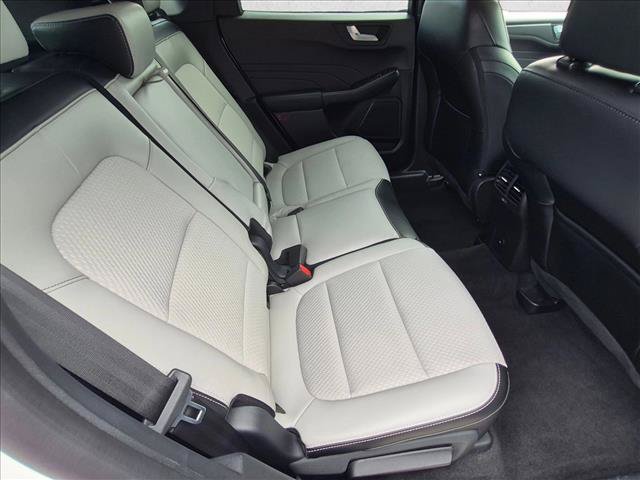 Used 2024 Ford Escape SE FWD image 20
