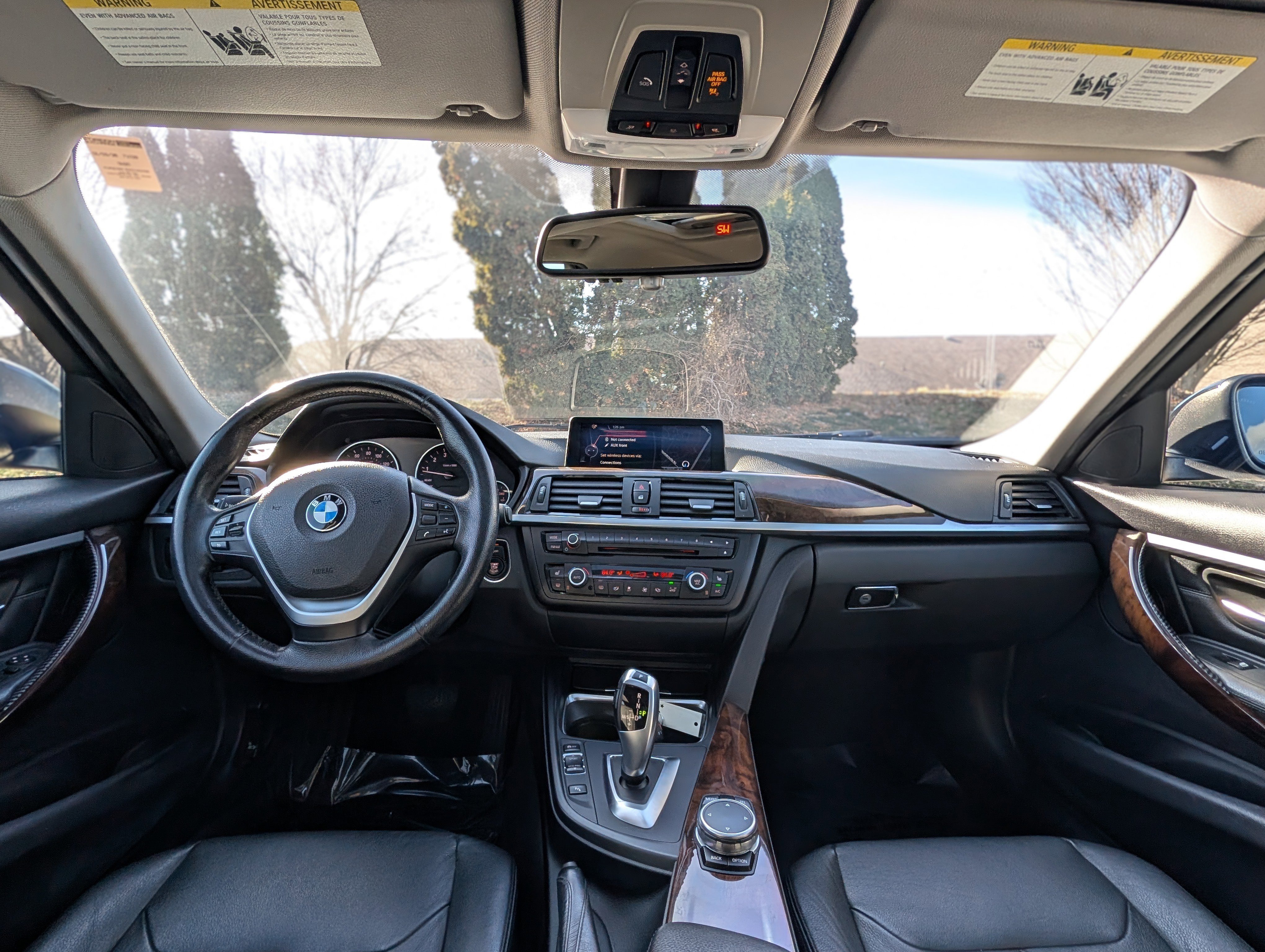 Used 2015 BMW 328i xDrive Sedan w/ Premium Package image 12