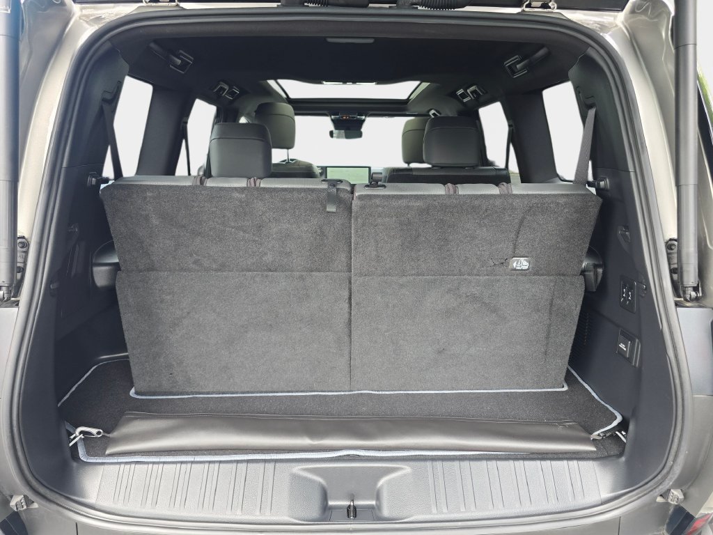 Used 2024 Lexus GX 550 AWD/4WD image 14
