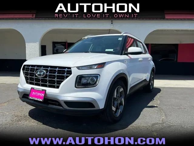 Used 2022 Hyundai Venue SEL