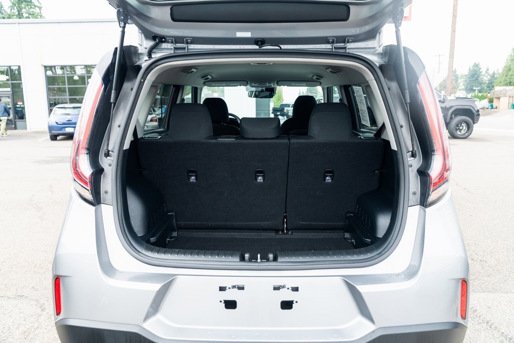 Used 2024 Kia Soul LX w/ Option Group 015 image 7