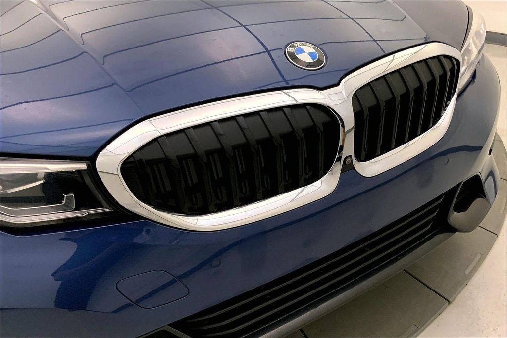 Used 2021 BMW 330i xDrive Sedan w/ Premium Package AWD/4WD image 29