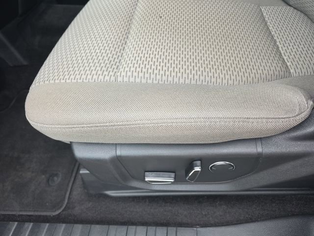 Used 2018 Ford F150 XLT w/ Equipment Group 302A Luxury image 15