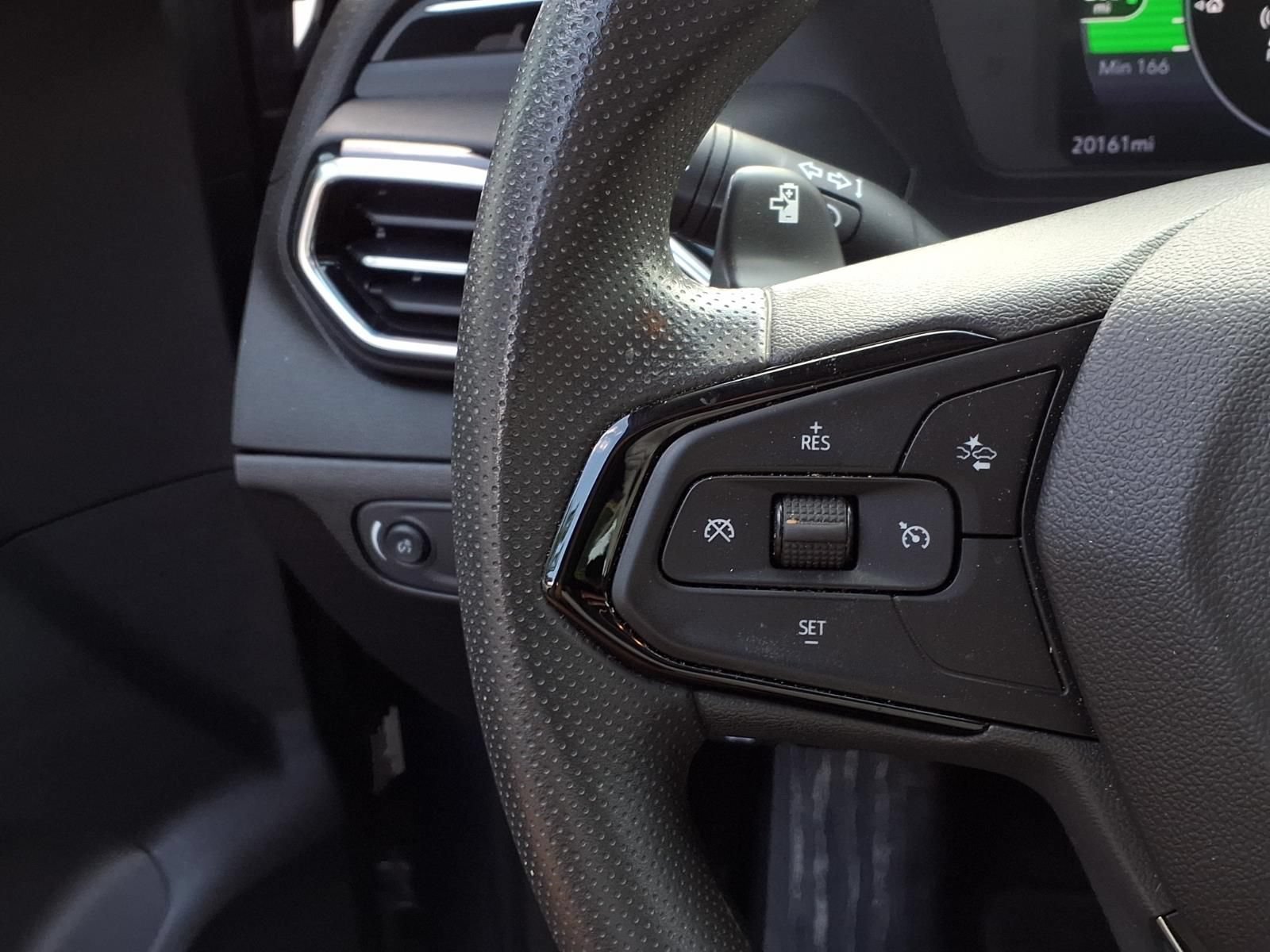 Used 2023 Chevrolet Bolt EUV LT w/ Driver Confidence Package FWD image 16