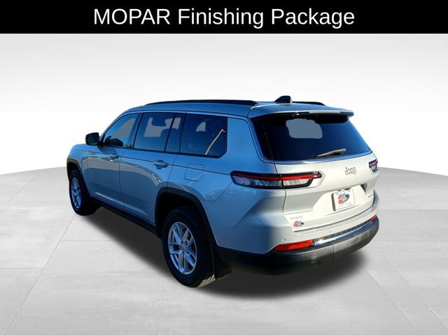 New 2025 Jeep Grand Cherokee L Laredo image 4