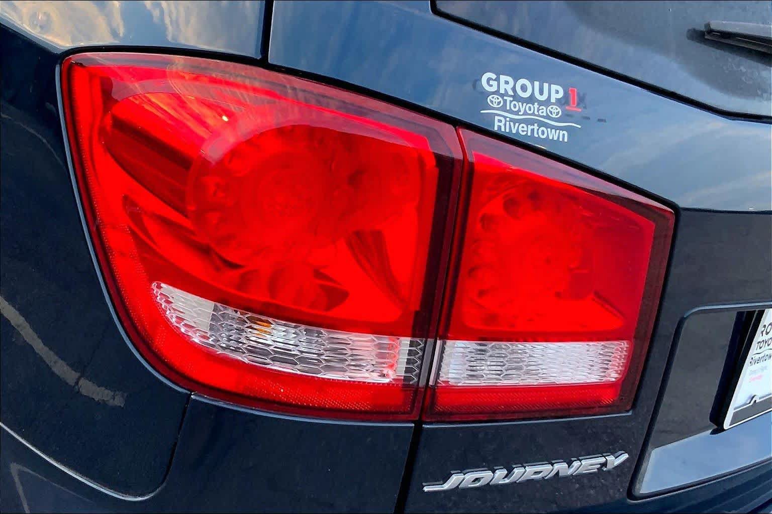 Used 2014 Dodge Journey SXT w/ Quick Order Package 28C FWD image 25