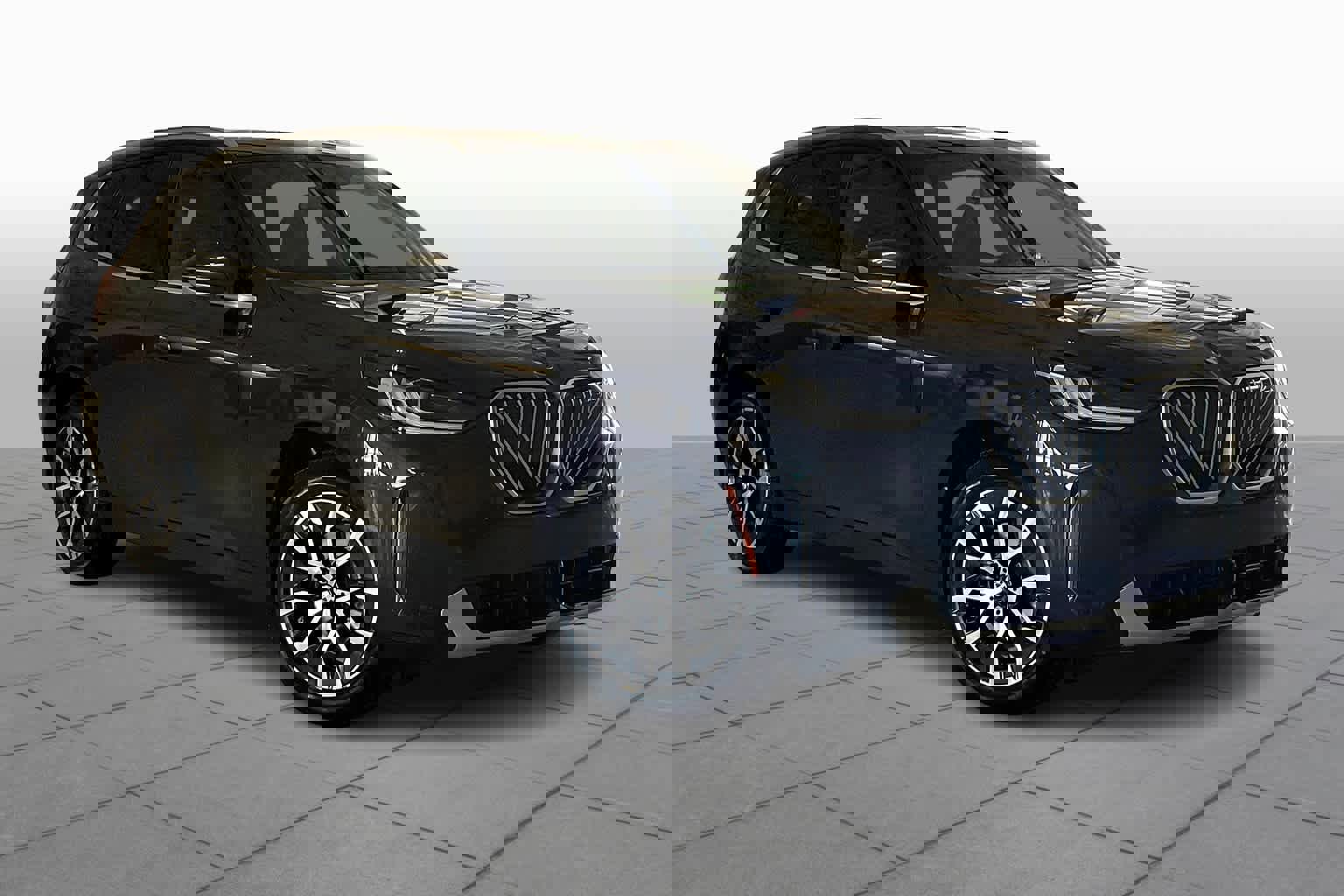 Used 2025 BMW X3 xDrive30i w/ Convenience Package image 2