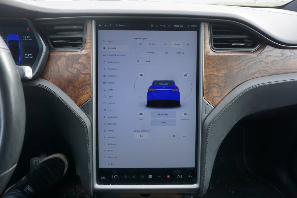 Used 2020 Tesla Model X Long Range image 11