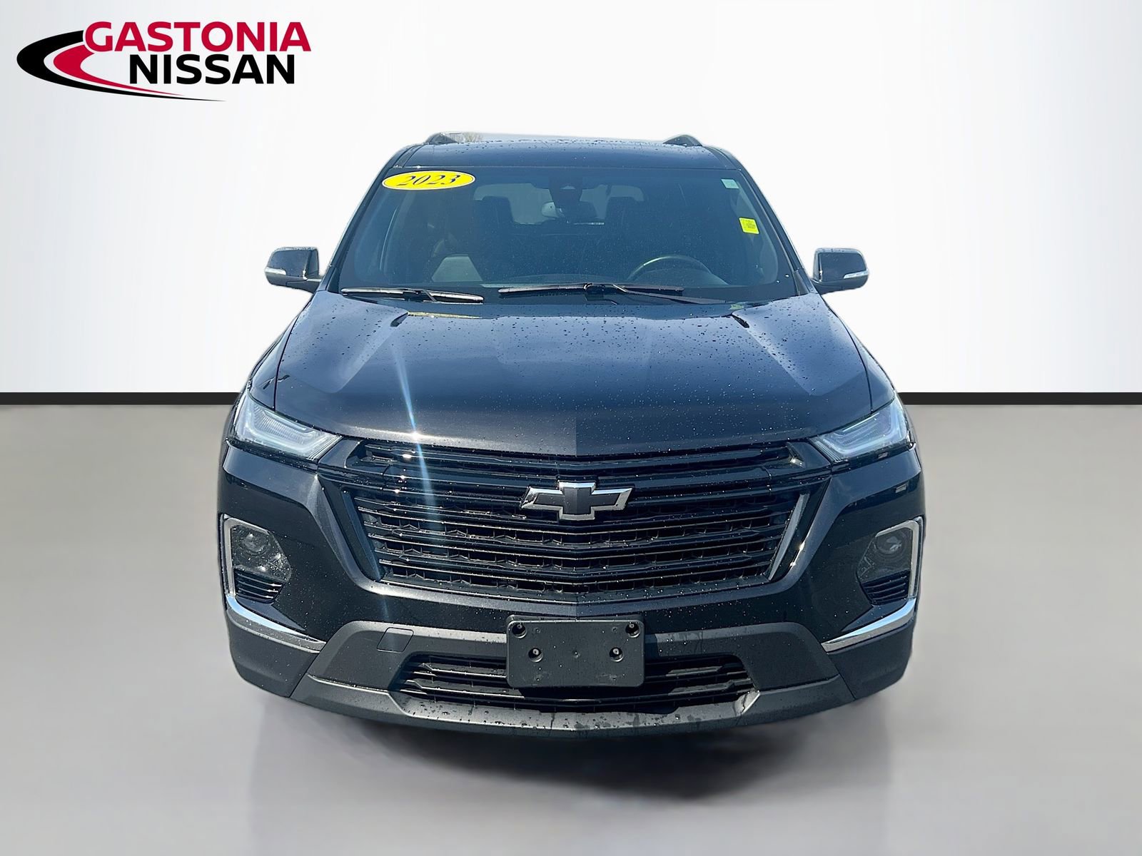 Used 2023 Chevrolet Traverse LT w/ LPO, Floor Liner Package image 2