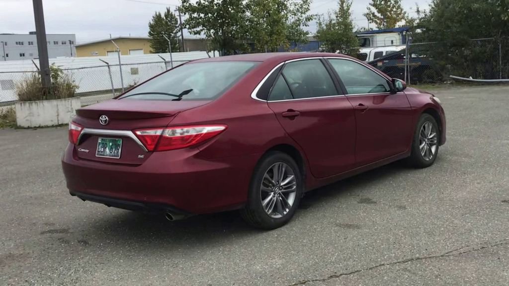 Used 2017 Toyota Camry SE image 8