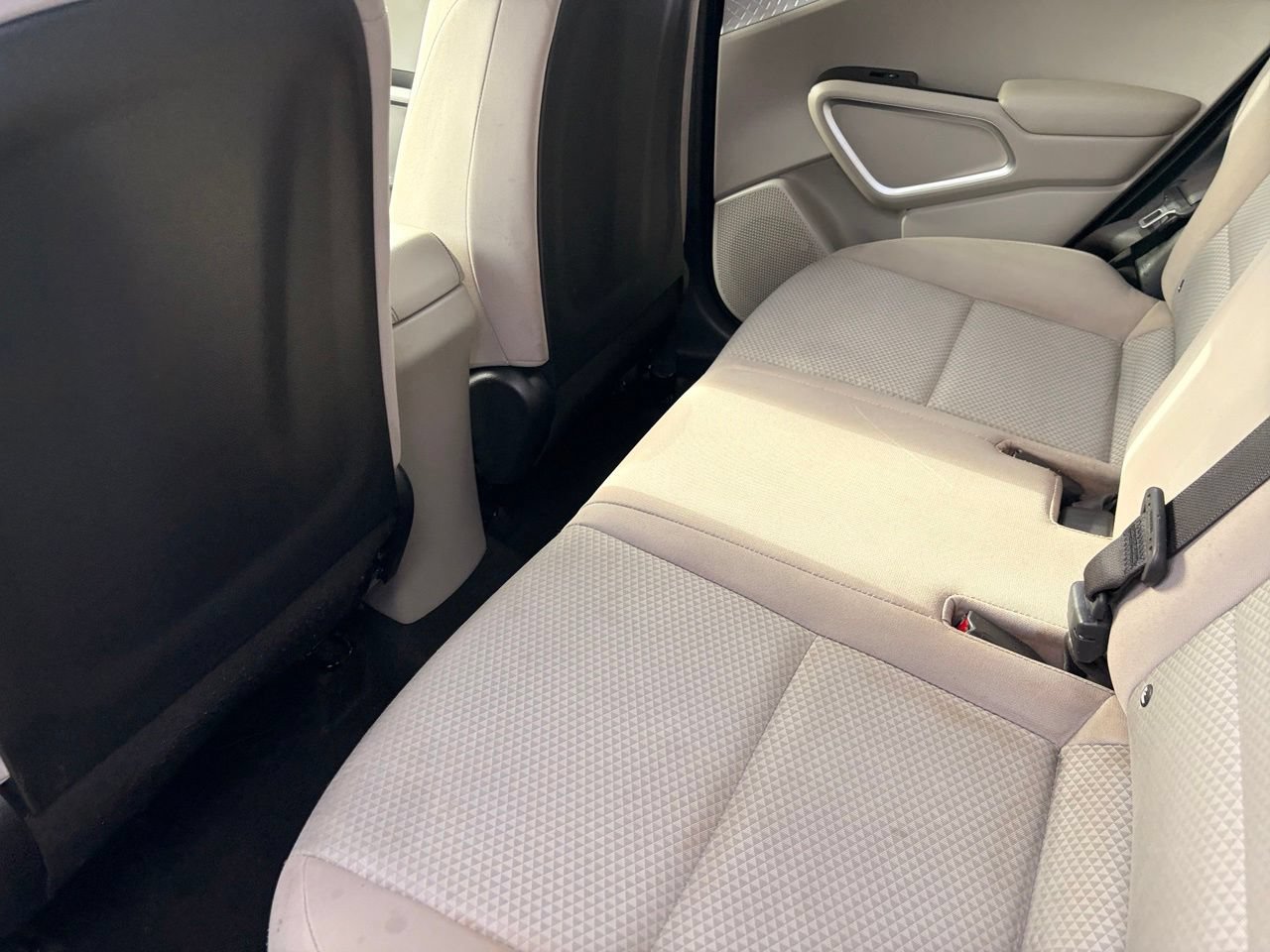 Used 2023 Kia Soul LX w/ LX Technology Package FWD image 16
