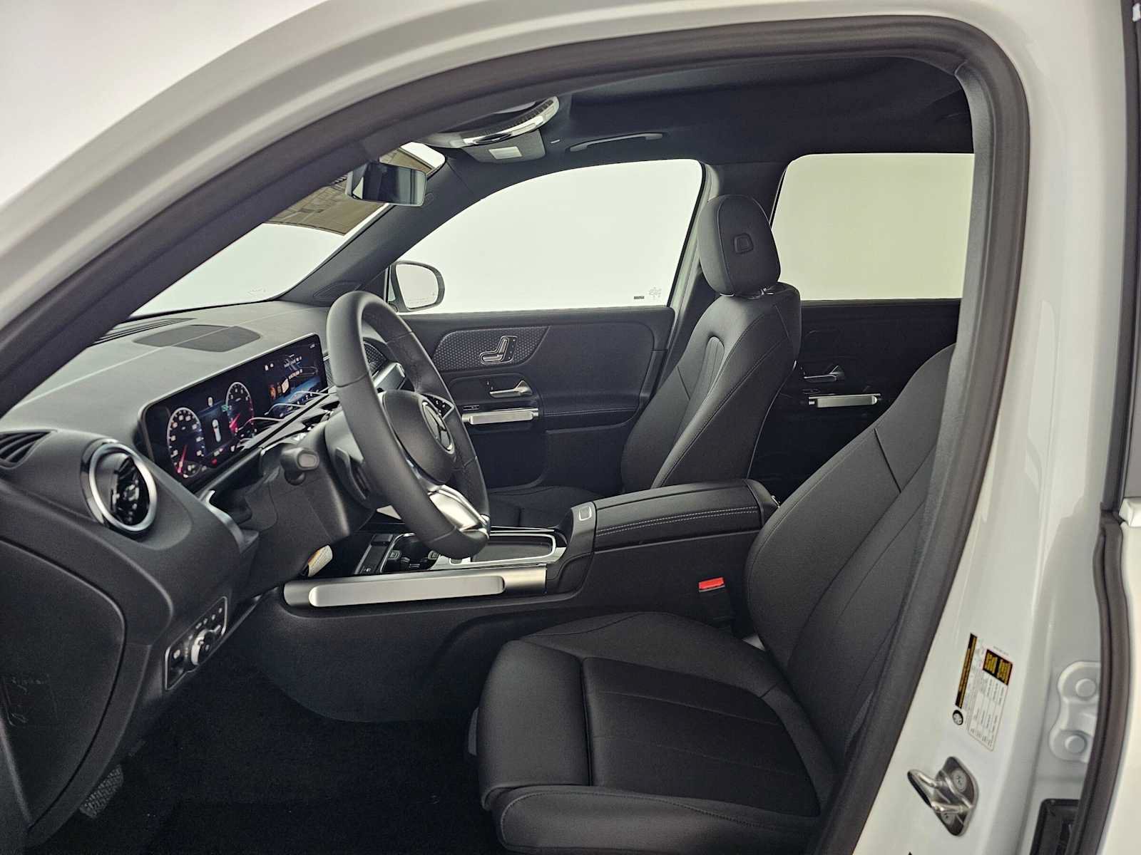 New 2026 Mercedes-Benz GLB 250 image 20
