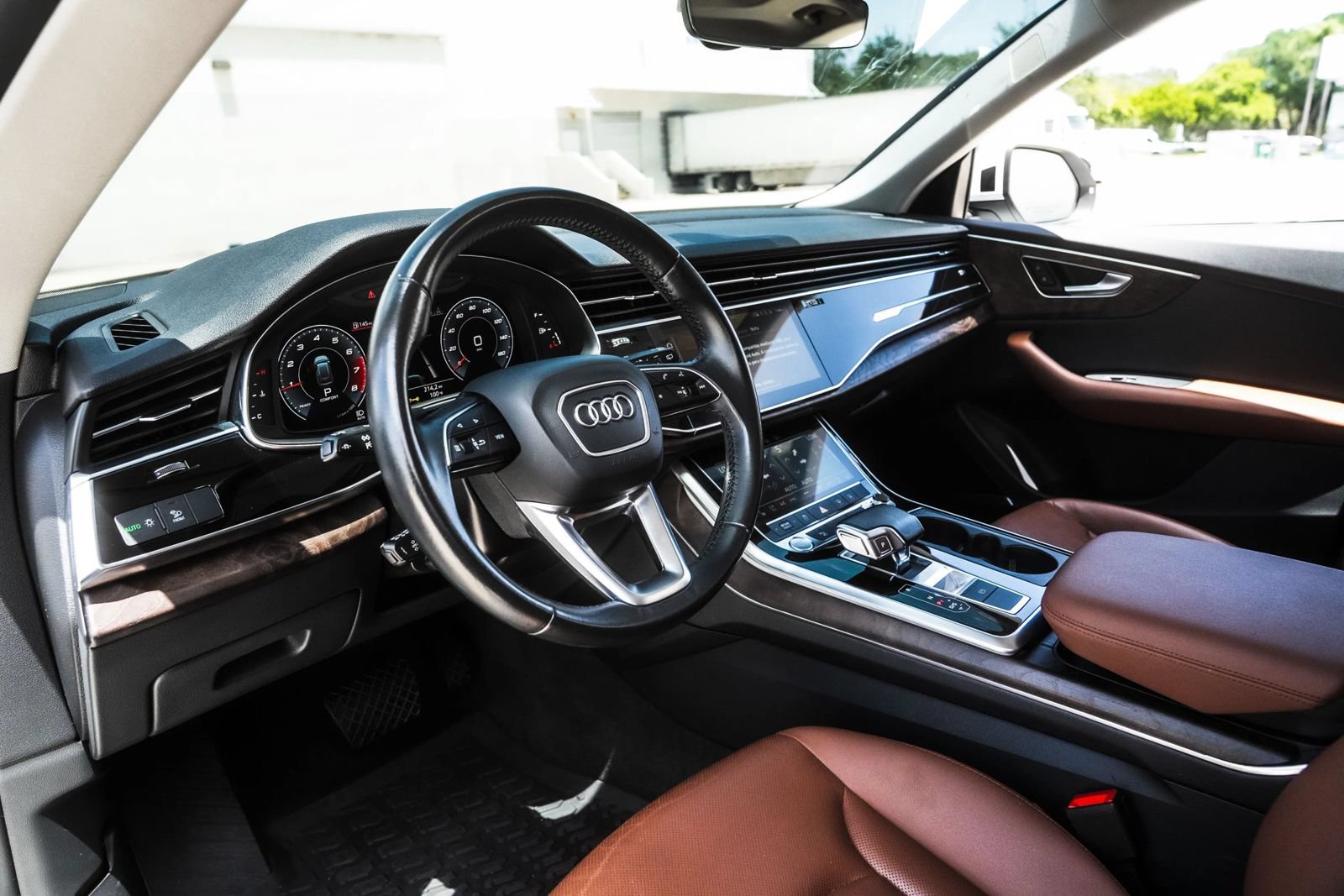 Used 2020 Audi Q8 Premium Plus AWD/4WD image 14