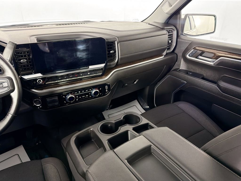 Used 2024 GMC Sierra 1500 SLE w/ Preferred Package image 23