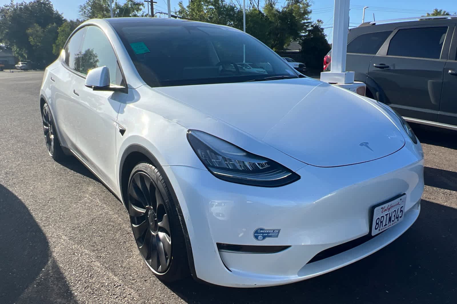 Used 2020 Tesla Model Y Performance AWD/4WD image 3