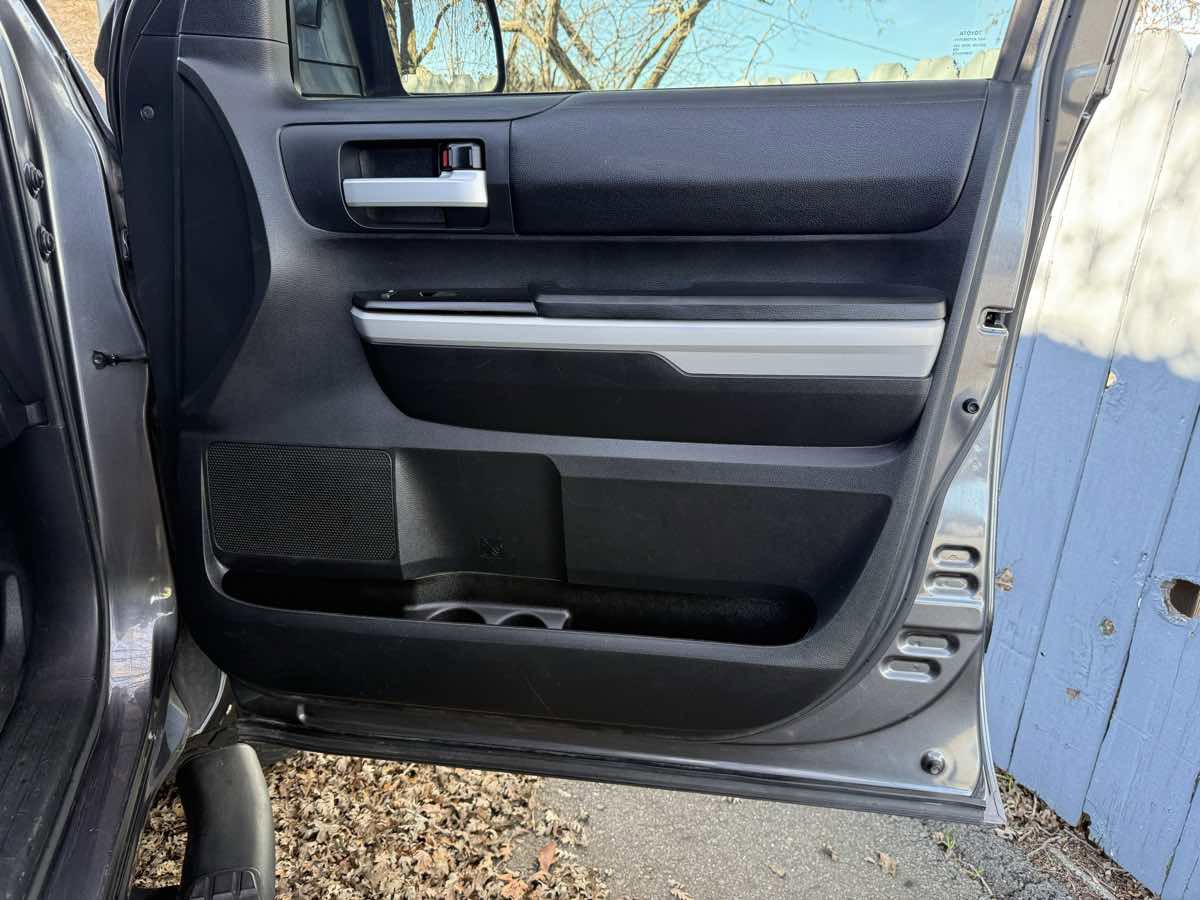 Used 2018 Toyota Tundra SR5 w/ TRD Off Road Package image 34