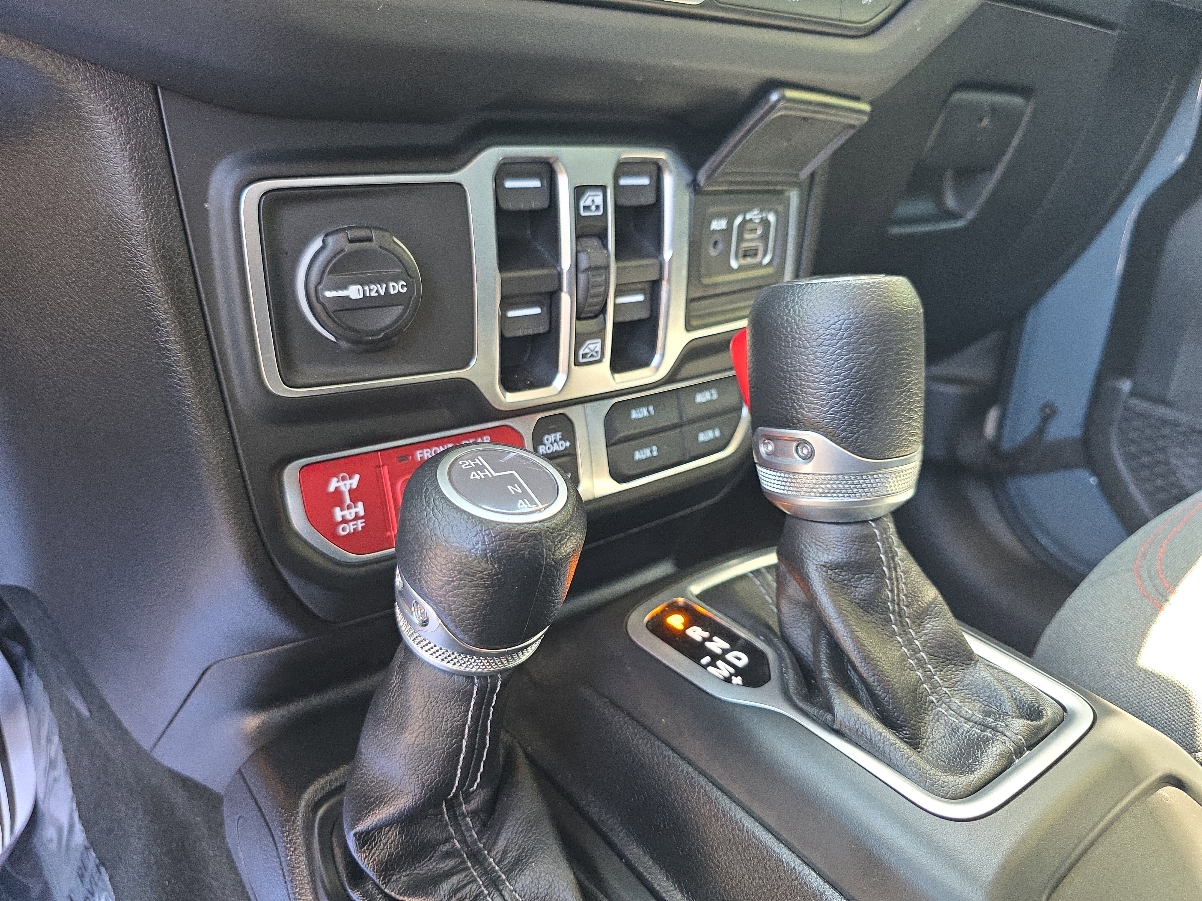 Used 2026 Jeep Gladiator Rubicon AWD/4WD image 33
