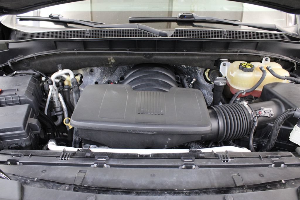 Used 2021 Chevrolet Tahoe RST w/ Luxury Package RWD image 33