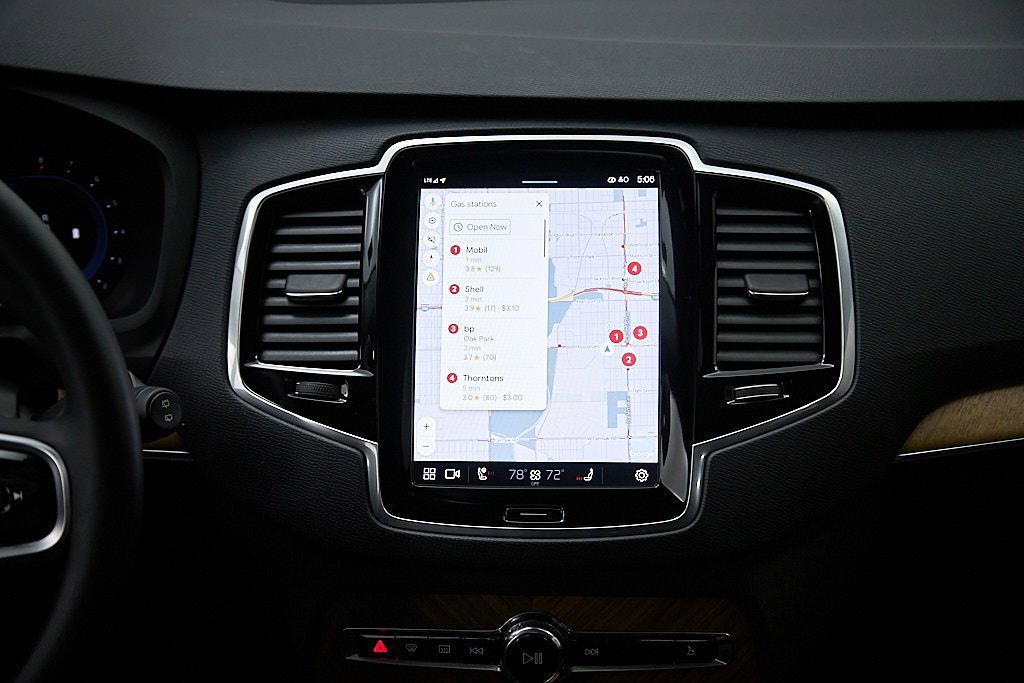 Certified 2024 Volvo XC90 B6 Plus w/ Protection Package image 30