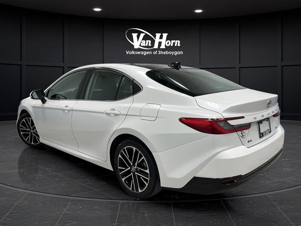 Used 2025 Toyota Camry XLE image 5