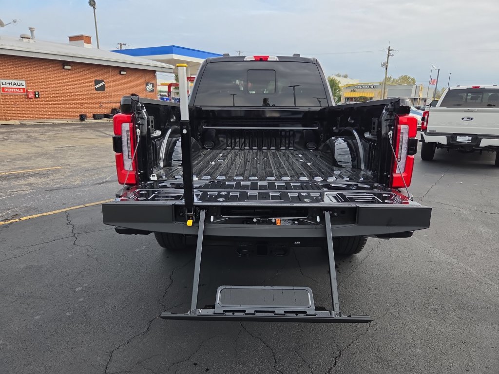 New 2027 Ford F250 Platinum w/ Platinum Plus Package AWD/4WD image 14