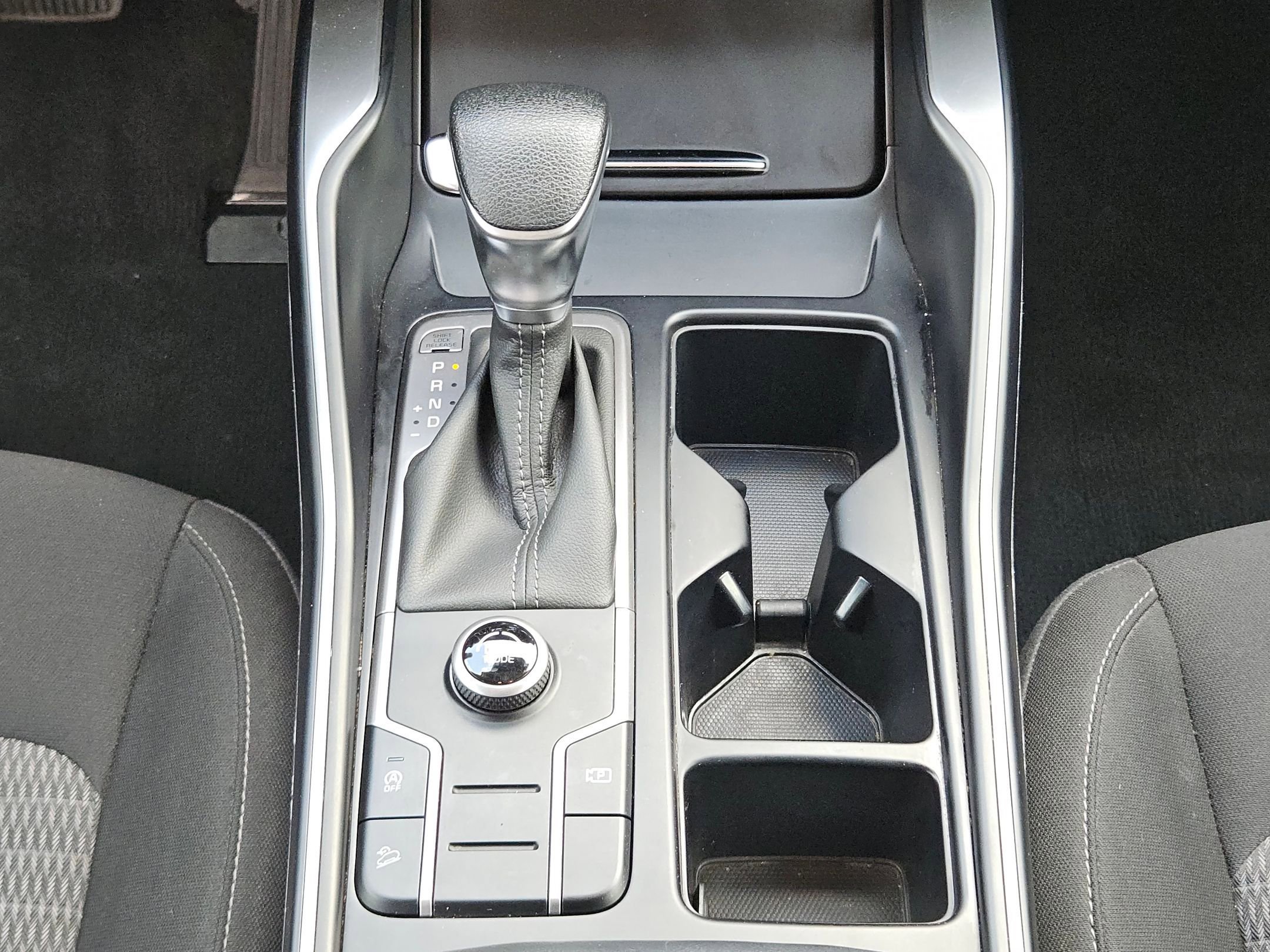 Used 2023 Kia Sorento LX FWD image 19