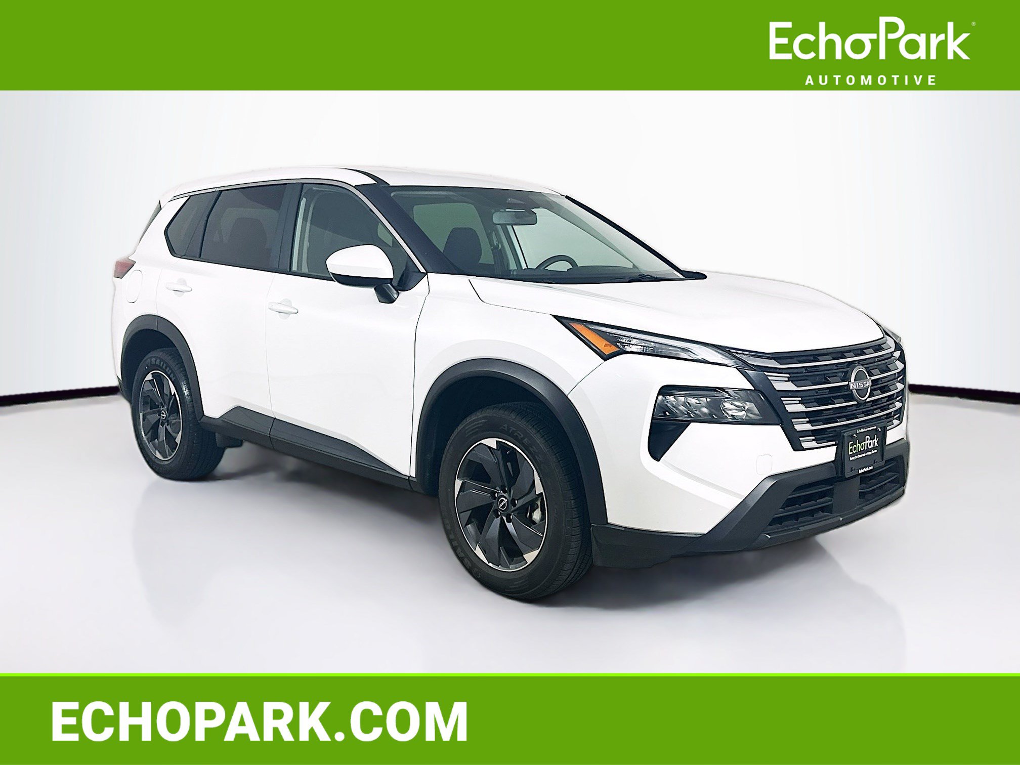 Used 2025 Nissan Rogue SV AWD/4WD image 1