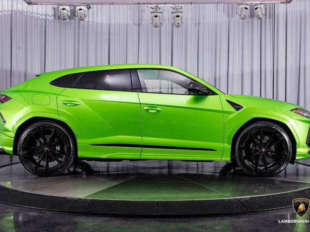 Used 2022 Lamborghini Urus AWD/4WD image 17
