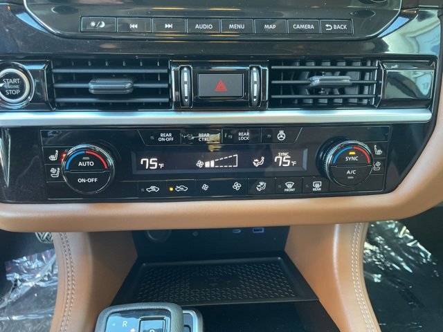 Used 2023 Nissan Pathfinder Platinum image 15