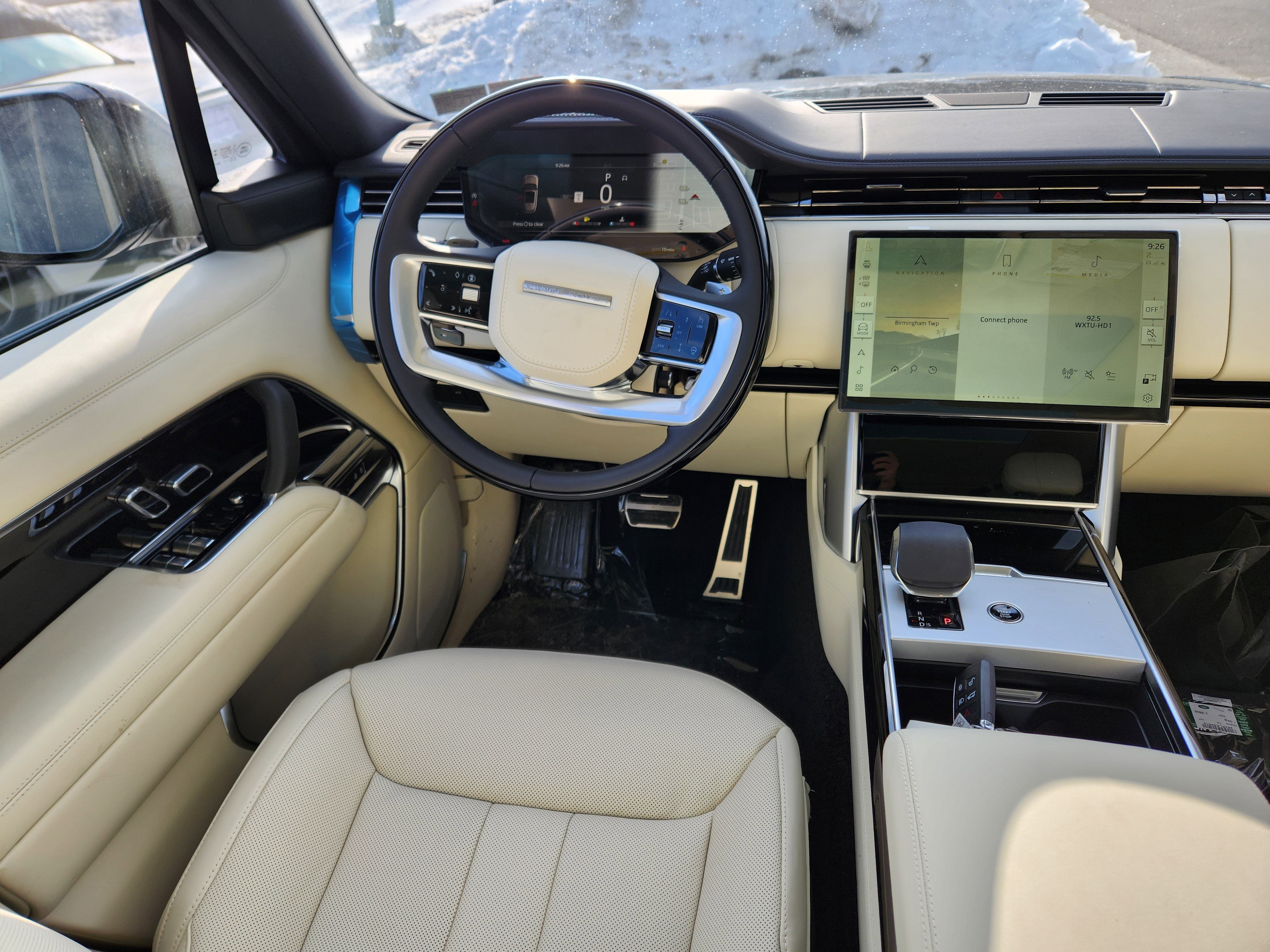 New 2026 Land Rover Range Rover Long Wheelbase SE image 14