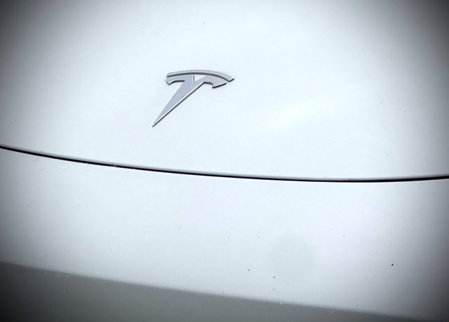 Used 2022 Tesla Model 3 Long Range AWD/4WD image 4