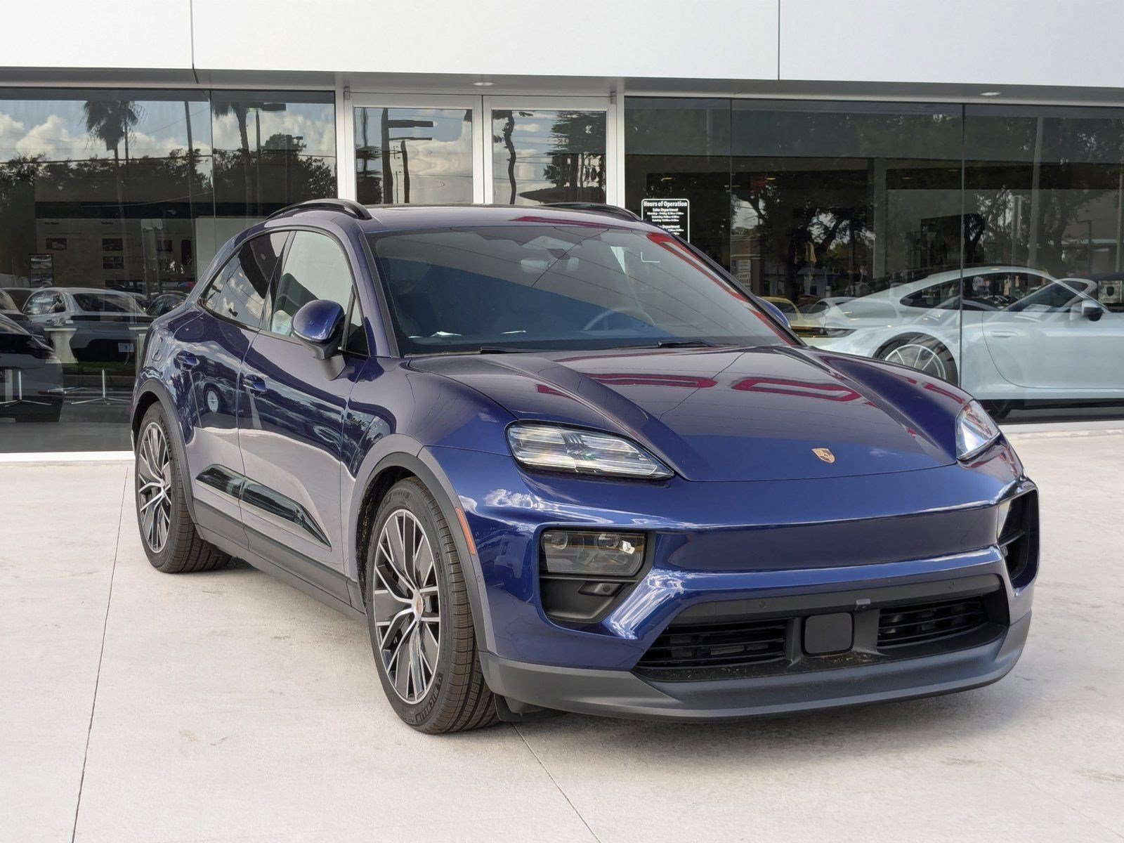 Certified 2024 Porsche Macan 4 Electric image 12