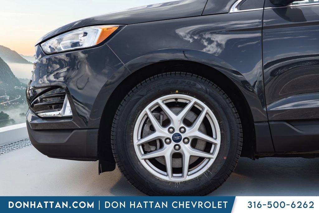 Used 2021 Ford Edge SEL w/ Convenience Package image 29