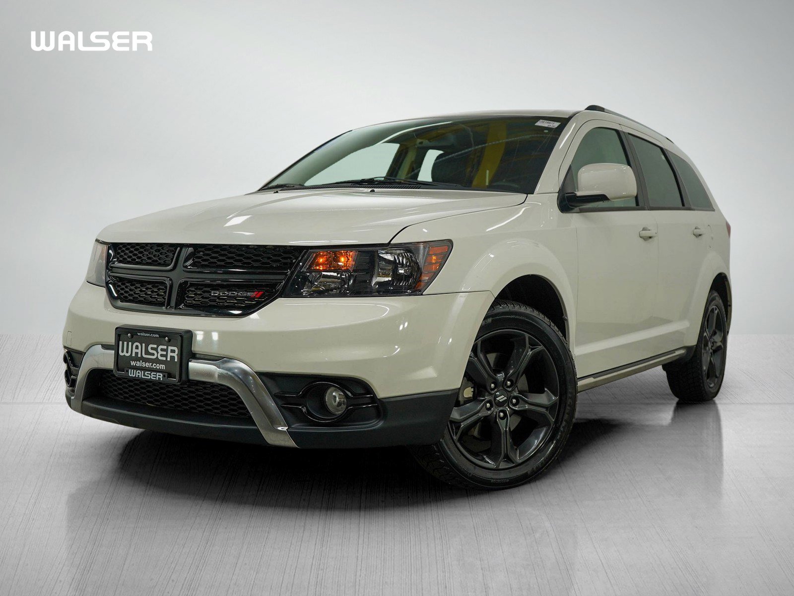 Used 2019 Dodge Journey Crossroad image 1
