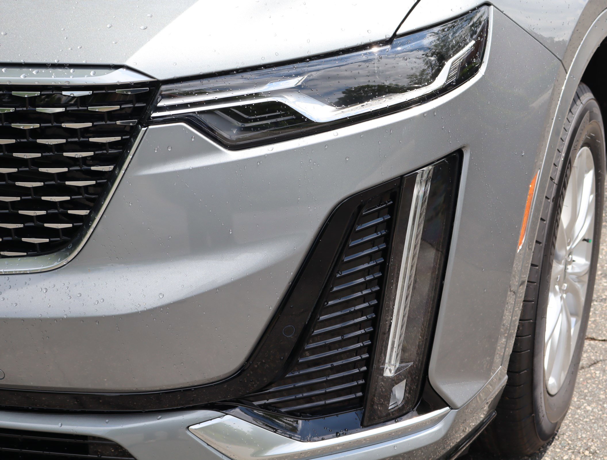 New 2025 Cadillac XT6 Luxury image 8