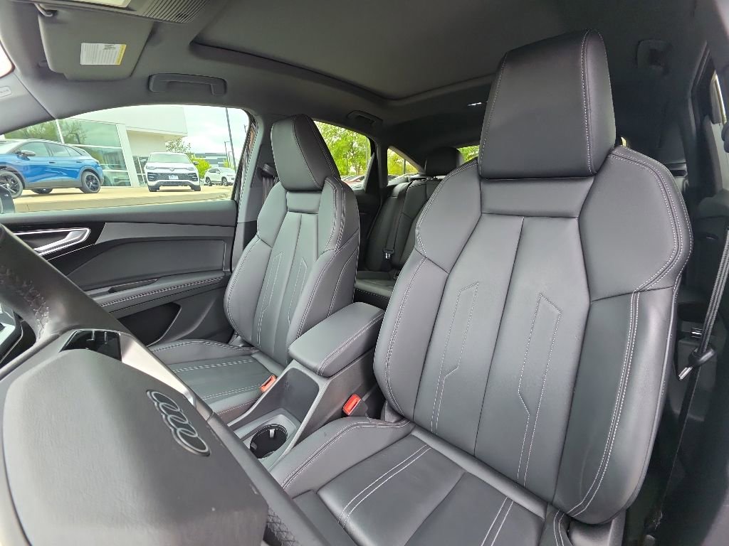 Used 2024 Audi Q4 e-tron Premium Plus w/ Premium Plus AWD/4WD image 11