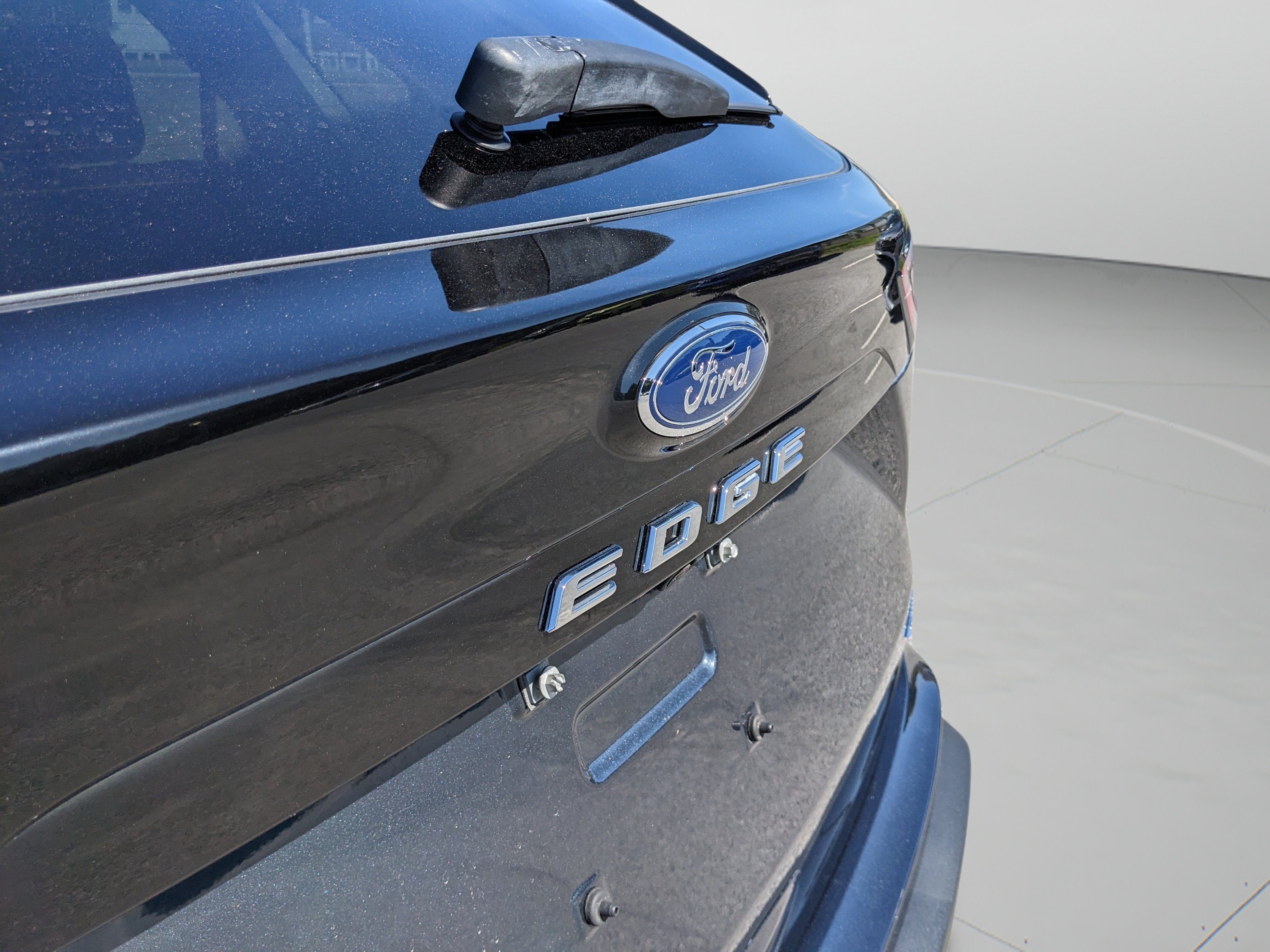 Used 2022 Ford Edge SEL w/ Sport Appearance Package AWD/4WD image 15