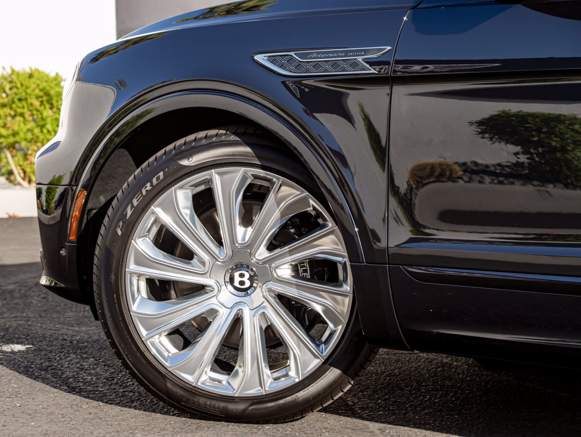 New 2027 Bentley Bentayga AWD/4WD image 14