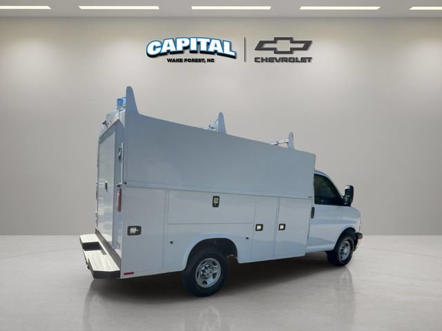 New 2025 Chevrolet Express 3500 w/ Power Convenience Package RWD image 5