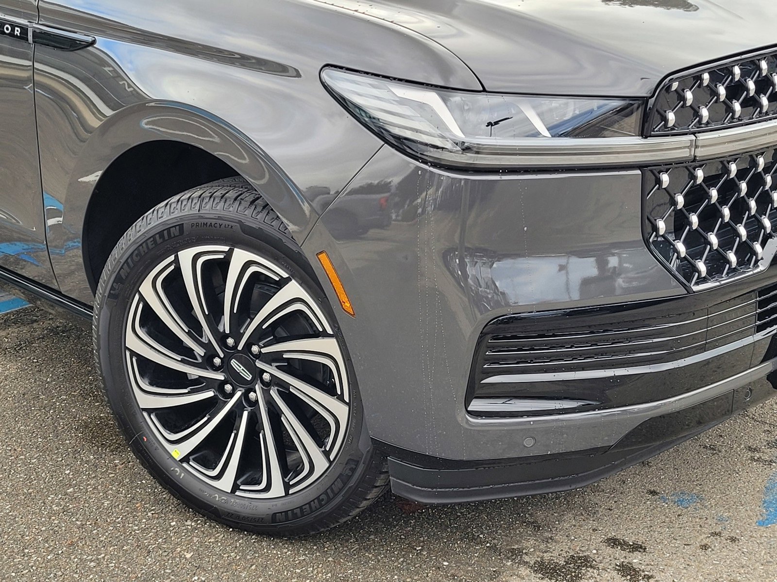 New 2025 Lincoln Navigator Black Label image 9