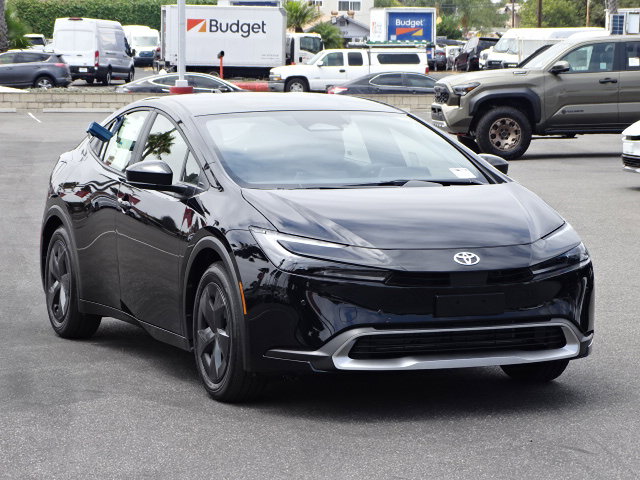 New 2026 Toyota Prius Plug-In Hybrid image 2