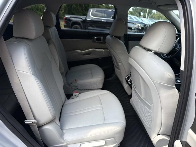 Used 2023 Kia Sorento SX Prestige AWD/4WD image 20