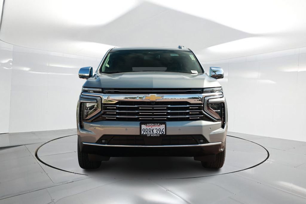 Used 2025 Chevrolet Suburban Premier image 4