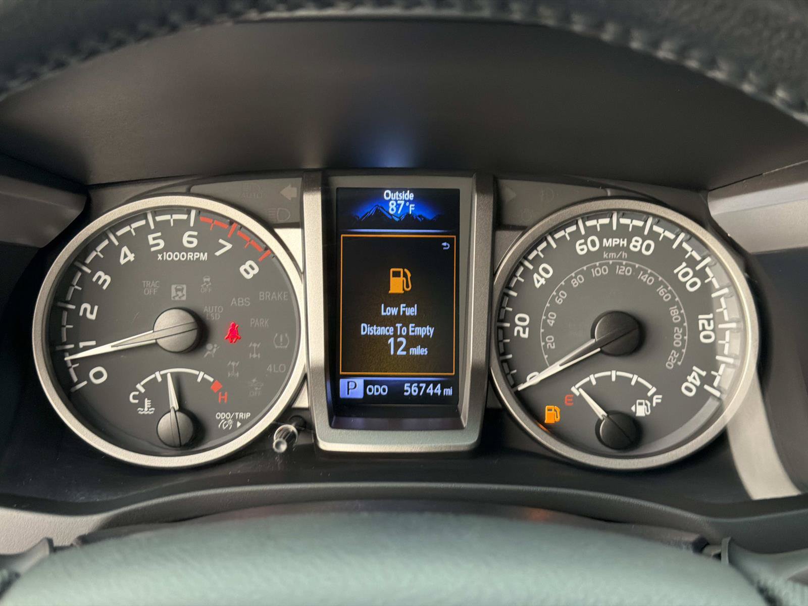 Used 2022 Toyota Tacoma SR5 w/ Technology Package AWD/4WD image 25